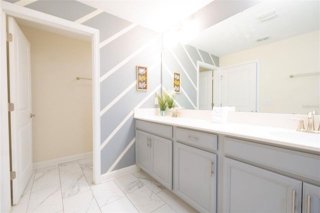 302 OCEAN COURSE AVENUE, Davenport, FL 33896