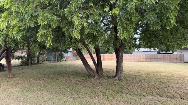 204 N 5th, Godley, TX 76044