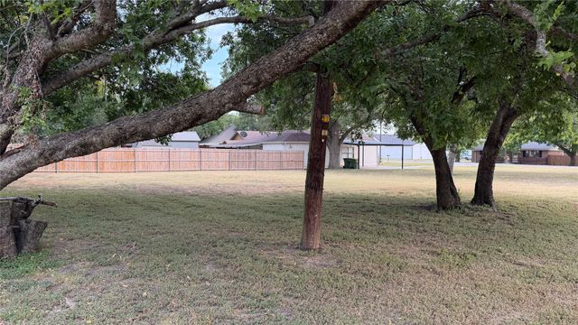 204 N 5th, Godley, TX 76044