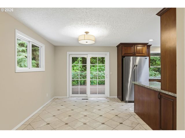 18110 Ne 159TH Ave, Brush Prairie, WA 98606