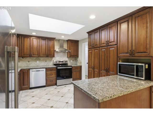 18110 Ne 159TH Ave, Brush Prairie, WA 98606