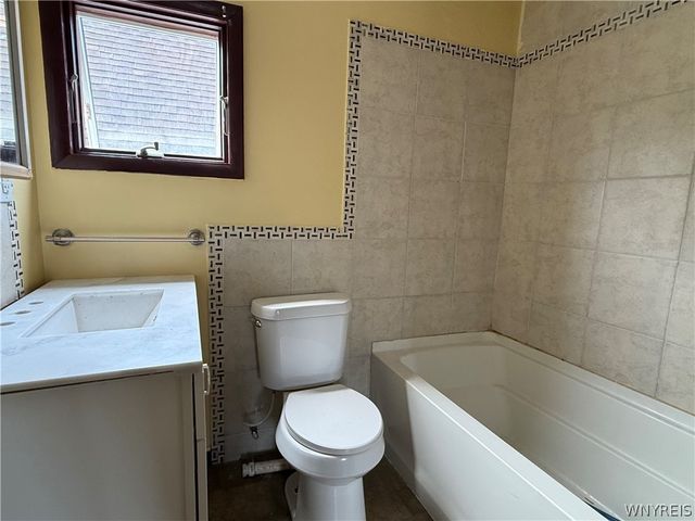 34 Woltz Avenue, Buffalo, NY 14212