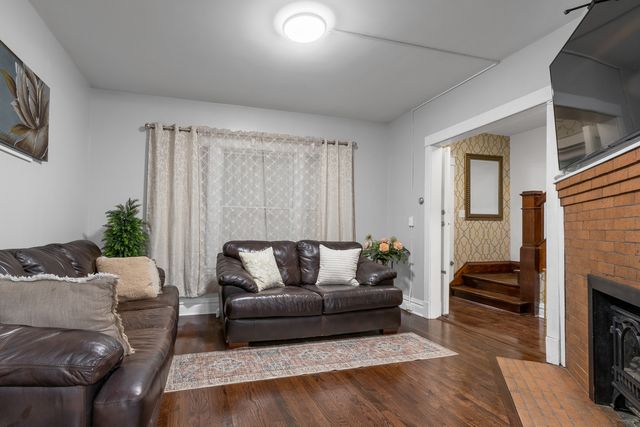 3027 Oak Park Avenue S, Berwyn, IL 60402