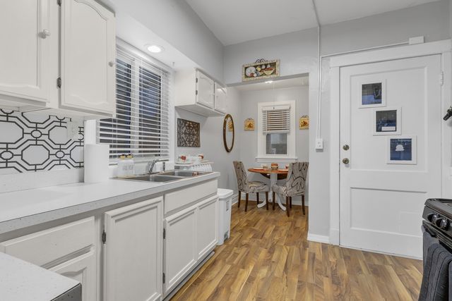 3027 Oak Park Avenue S, Berwyn, IL 60402