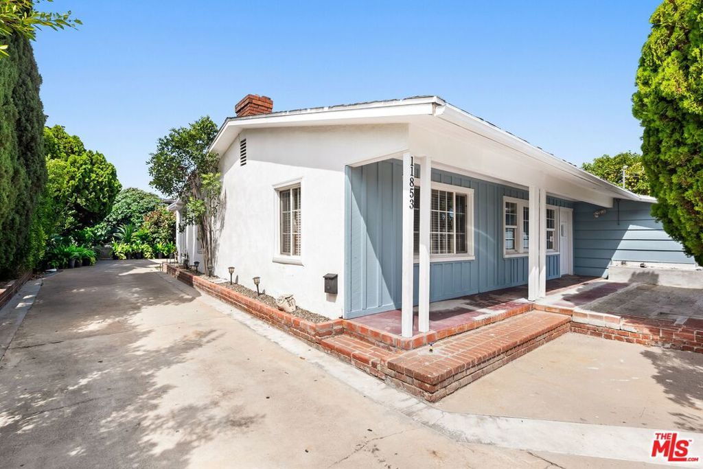 11853 Cantara Street, Los Angeles, CA 91605 — photo 2