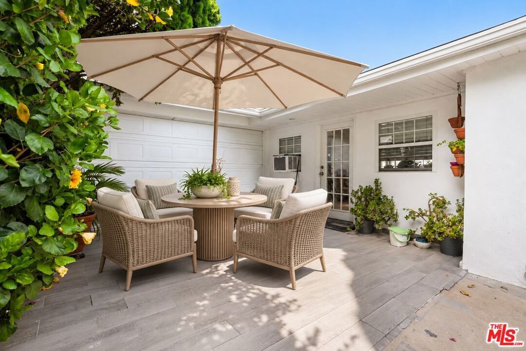 11853 Cantara Street, Los Angeles, CA 91605 — photo 5