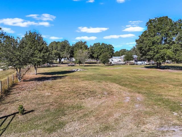 8409 HIGHLAND PINES COURT, Plant City, FL 33565