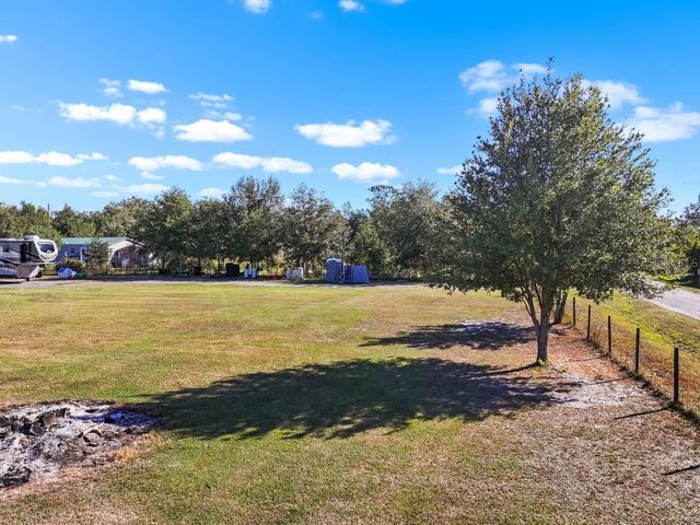 8409 HIGHLAND PINES COURT, Plant City, FL 33565