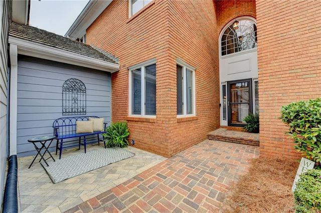 2620 Camden Glen Court, Roswell, GA 30076