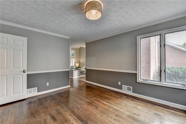 2620 Camden Glen Court, Roswell, GA 30076