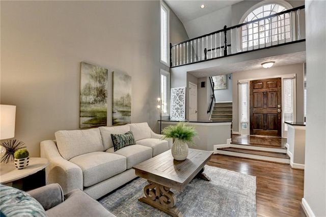 2620 Camden Glen Court, Roswell, GA 30076