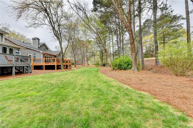 2620 Camden Glen Court, Roswell, GA 30076