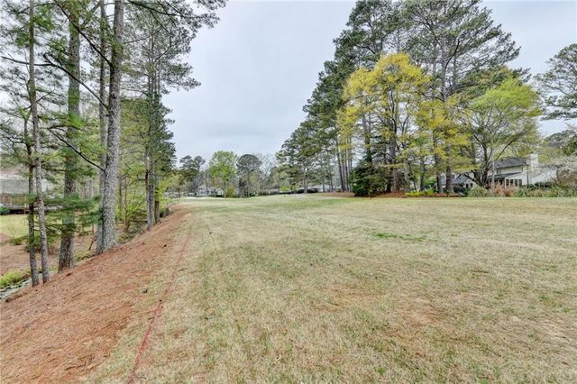 2620 Camden Glen Court, Roswell, GA 30076