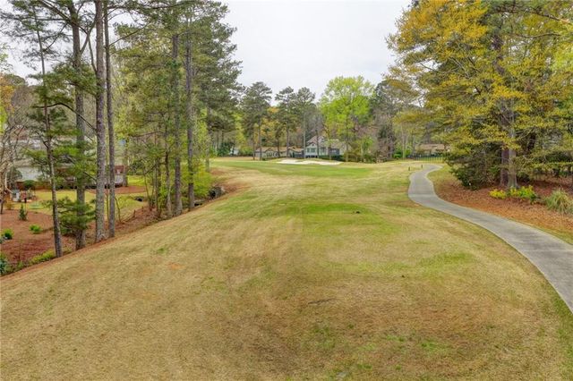 2620 Camden Glen Court, Roswell, GA 30076