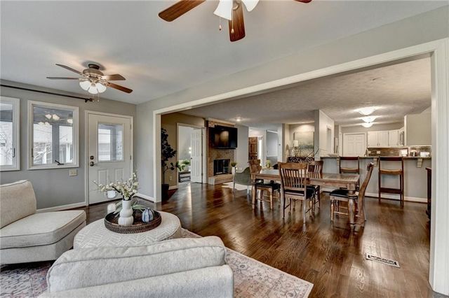 2620 Camden Glen Court, Roswell, GA 30076