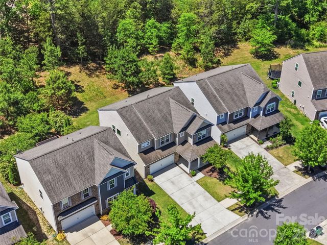 13714 Canterbury Castle Drive, Charlotte, NC 28273