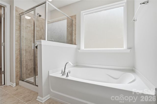 13714 Canterbury Castle Drive, Charlotte, NC 28273