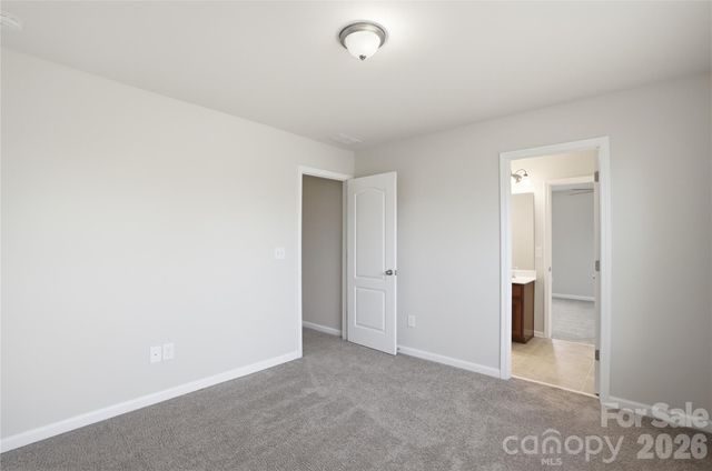 13714 Canterbury Castle Drive, Charlotte, NC 28273