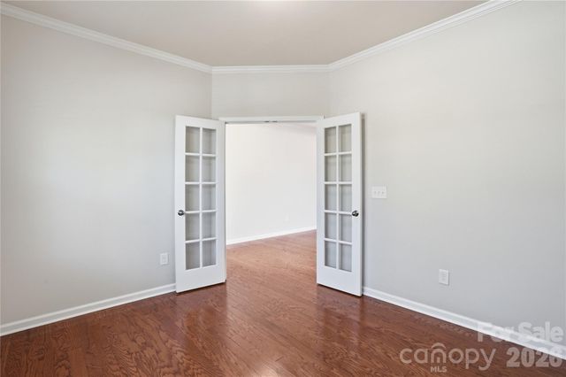 13714 Canterbury Castle Drive, Charlotte, NC 28273