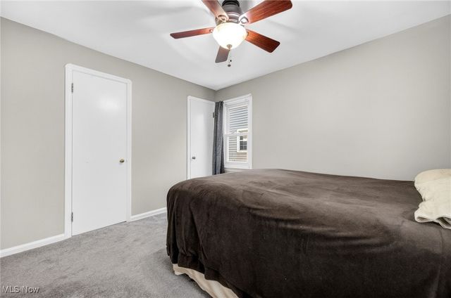 8219 Renwood Drive, Parma, OH 44129