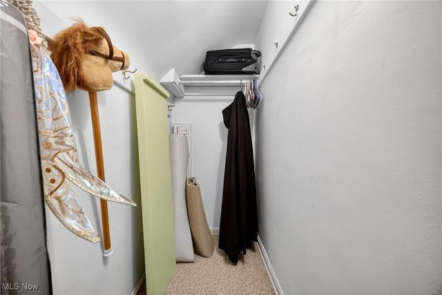 8219 Renwood Drive, Parma, OH 44129