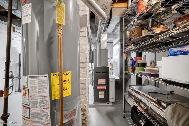 8219 Renwood Drive, Parma, OH 44129