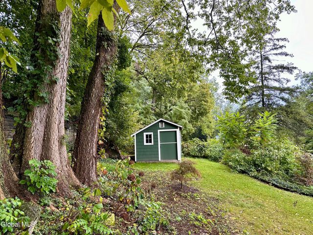 29 E Grand Street, Palatine Bridge, NY 13428