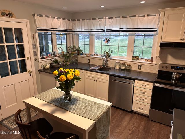 29 E Grand Street, Palatine Bridge, NY 13428