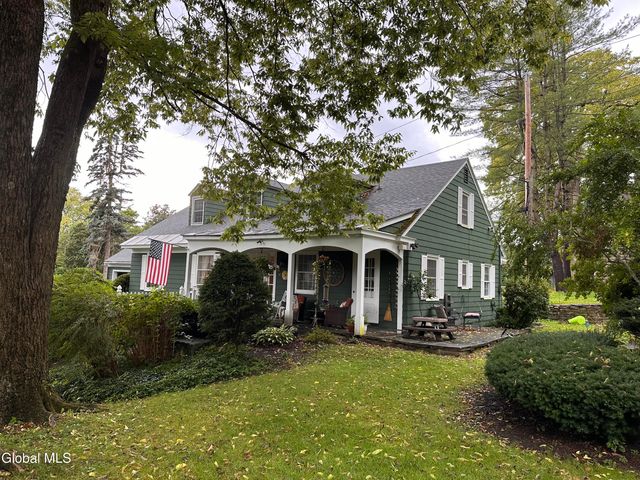 29 E Grand Street, Palatine Bridge, NY 13428