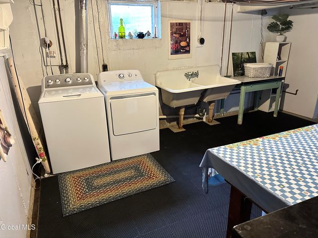 29 E Grand Street, Palatine Bridge, NY 13428