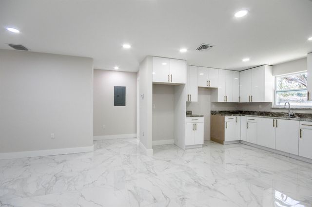 311 SW 67th Drive, Okeechobee, FL 34974