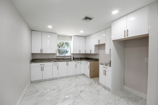 311 SW 67th Drive, Okeechobee, FL 34974