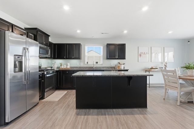 785 Wilkinson Ln, White House, TN 37188