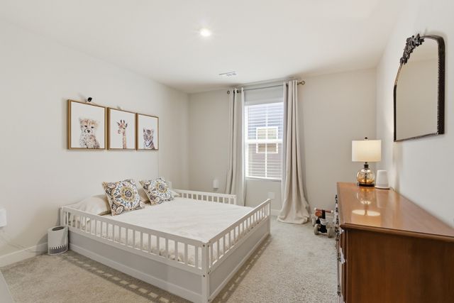 785 Wilkinson Ln, White House, TN 37188