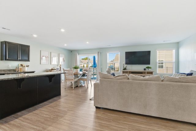 785 Wilkinson Ln, White House, TN 37188