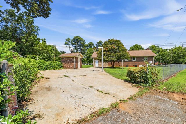 2401 Old Easley Bridge Road, Greenville, SC 29611