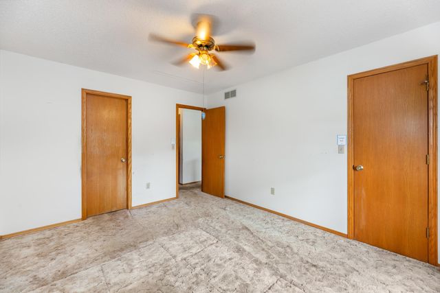 3908 S Gilda Cir, Wichita, KS 67215