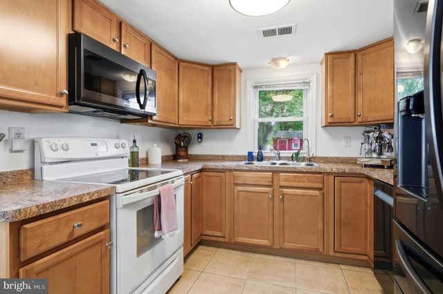 103 OREGON RD, Stevensville, MD 21666