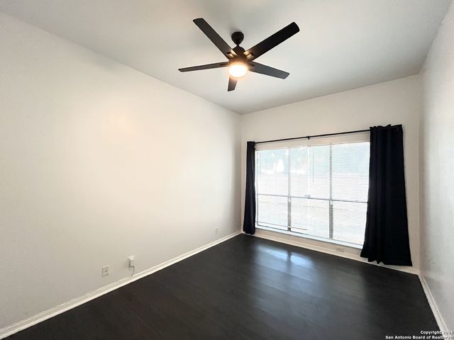 8642 Fredericksburg Rd Apt 501, San Antonio, TX 78240