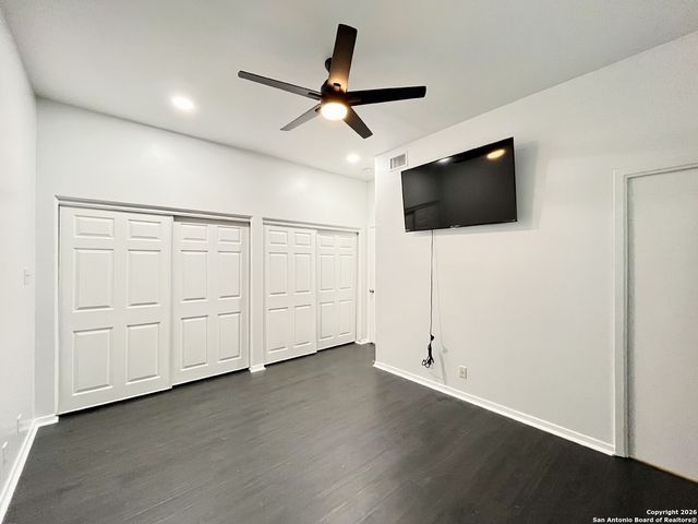 8642 Fredericksburg Rd Apt 501, San Antonio, TX 78240