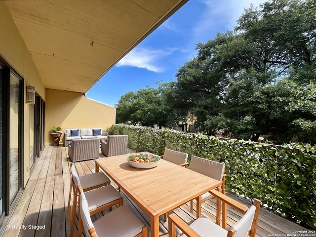 8642 Fredericksburg Rd Apt 501, San Antonio, TX 78240