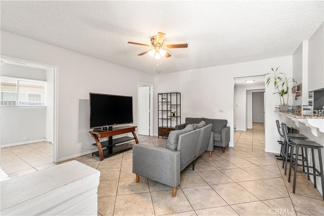 834 Walnut, Long Beach, CA 90813