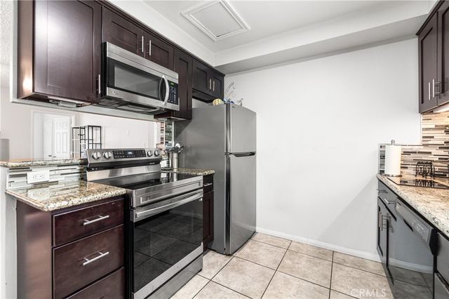 834 Walnut, Long Beach, CA 90813