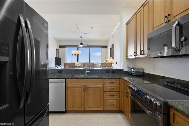 5781 Cape Harbour DR # 1505, Cape Coral, FL 33914