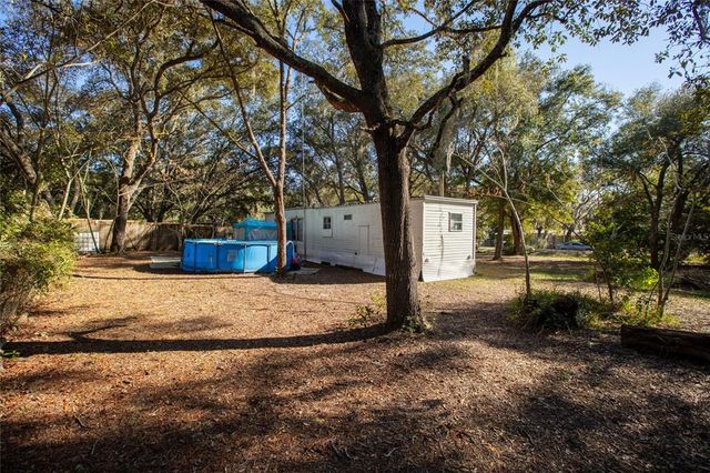 270 BAY STREET, Hawthorne, FL 32640