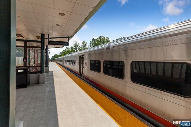 1 Kennedy Lane, Wood Ridge, NJ 07075