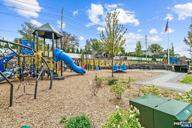 1 Kennedy Lane, Wood Ridge, NJ 07075