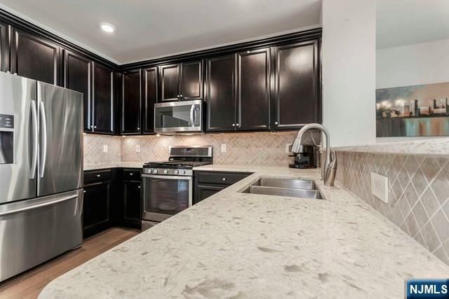 1 Kennedy Lane, Wood Ridge, NJ 07075