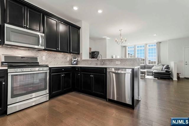 1 Kennedy Lane, Wood Ridge, NJ 07075