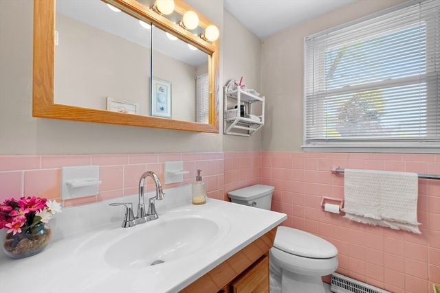 262 Sanders Avenue, Lowell, MA 01851